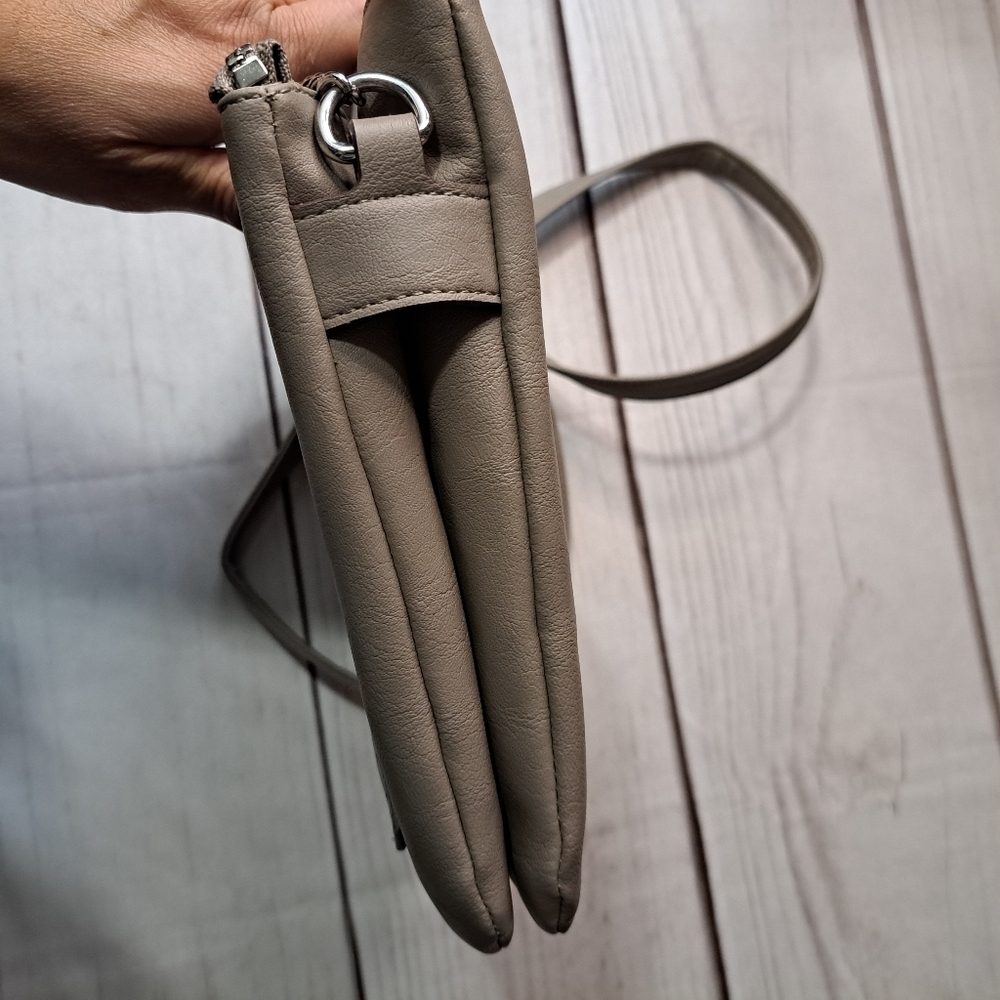 Rosetti Gray Crossbody Purse - Picture 4 of 13